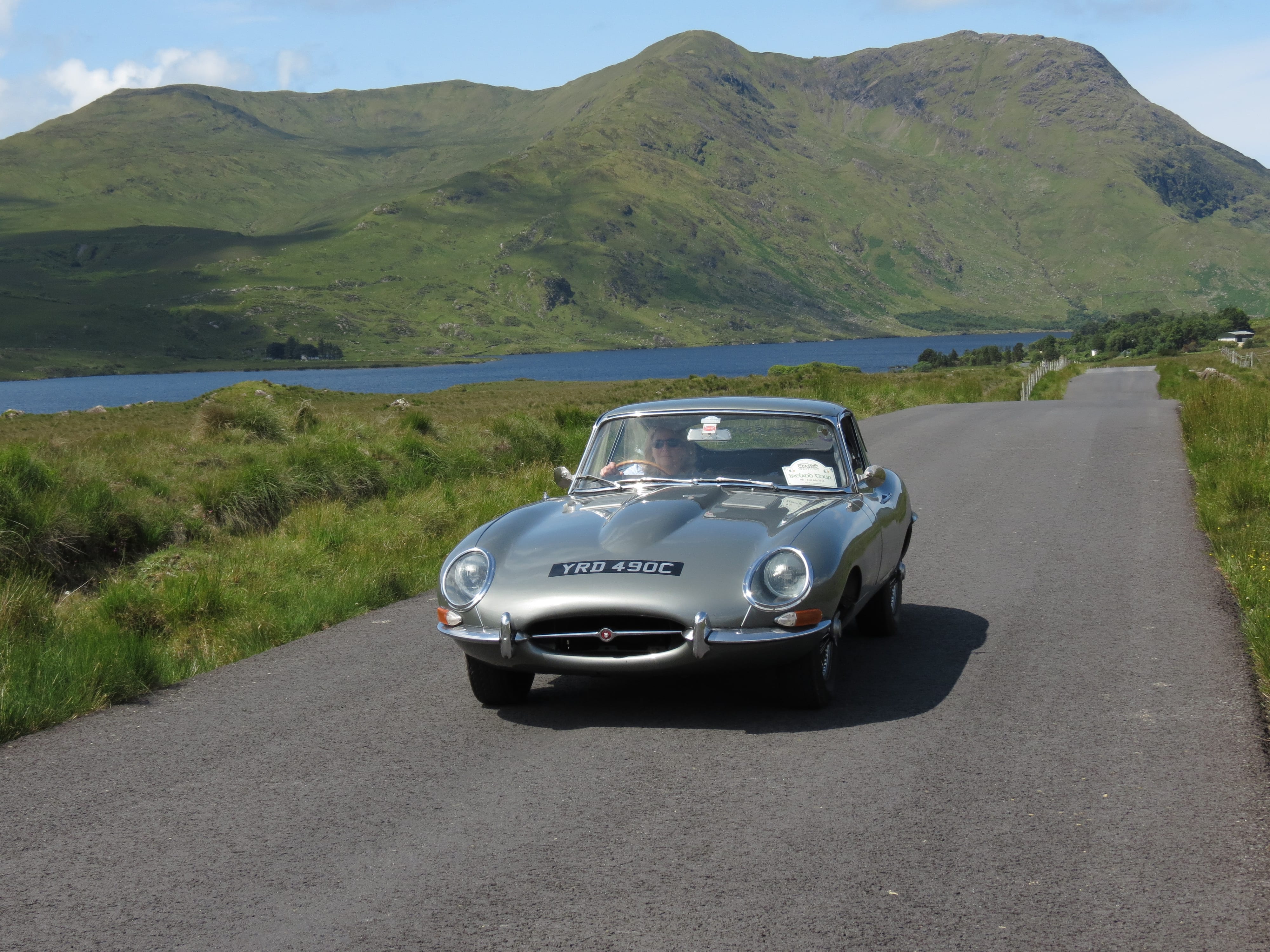 Jaguar E-type on Classic Travelling's Ireland Tour