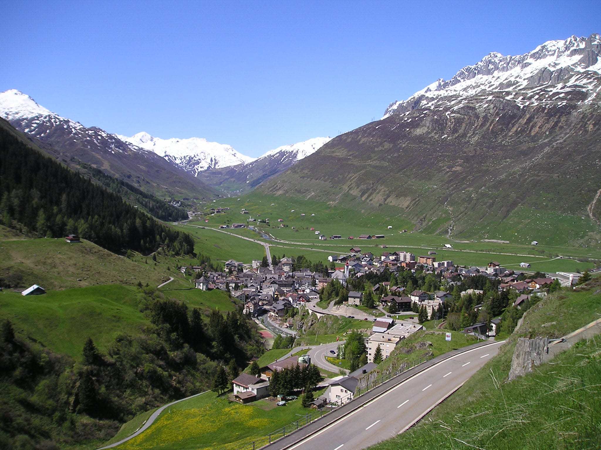 Classic Travelling Swiss Alps Tour - Andermatt