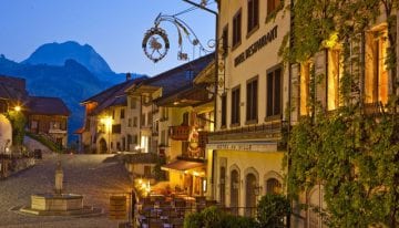 Classic Travelling Swiss Alps Tour - Gruyeres