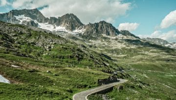 Classic Travelling Swiss Alps Tour - Furka Pass